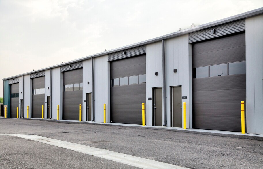 More Photos Of 9658 Havana St, Commerce City Warehouse For Sale