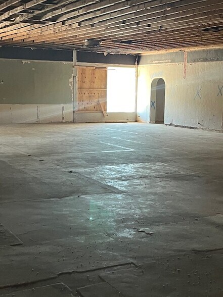 More Photos Of 2810 N 7th Ave, Phoenix Storefront For Lease