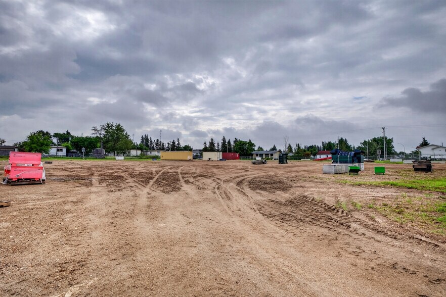 More Photos Of 5130 52 Avenue, Bruderheim Land For Sale