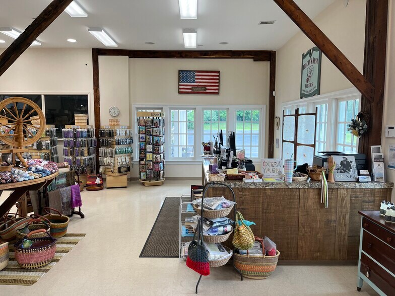 More Photos Of 2728 Augustine Herman Hwy, Chesapeake City Freestanding For Sale