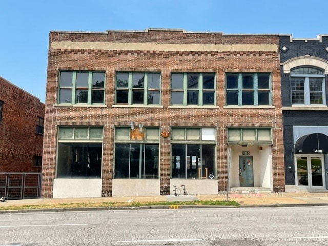 Primary Photo Of 404 Admiral Blvd, Kansas City Storefront Retail Office For Sale