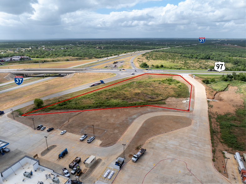 More Photos Of 109963 Interstate 37, Pleasanton Land For Sale