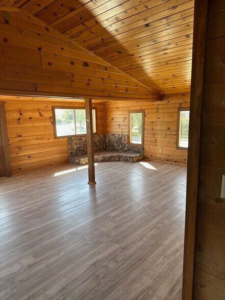 More Photos Of 5151 Stine Rd, Bakersfield Storefront Retail Office For Lease