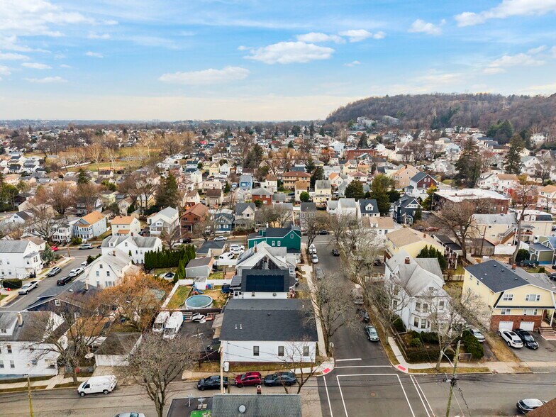 More Photos Of 29 Summit Ave, Clifton Office For Sale
