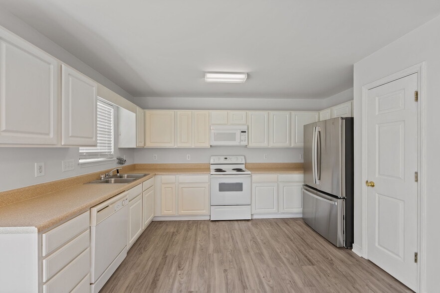 More Photos Of 701 Bob Baxter Dr, Elon Specialty For Sale