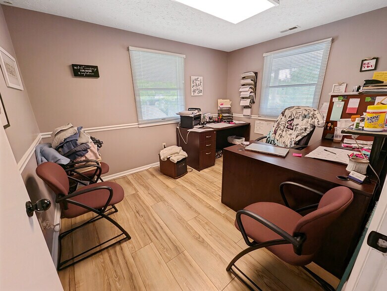 More Photos Of 250 Alhambra Ave, Frankfort Office Residential For Sale