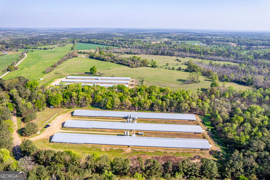 More Photos Of 125 Walker Gresham Rd, Stephens Warehouse For Sale