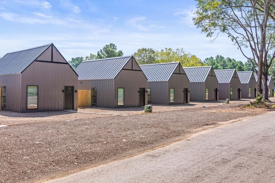 Primary Photo Of 20048 County Road 4118 Rd, Lindale Apartments For Sale