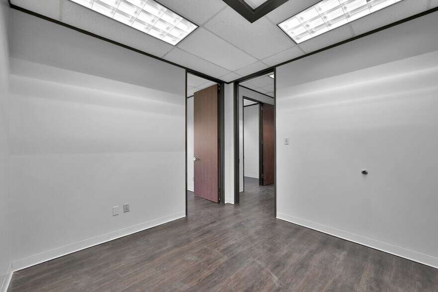 More Photos Of 25307 I-45, Spring Medical For Lease