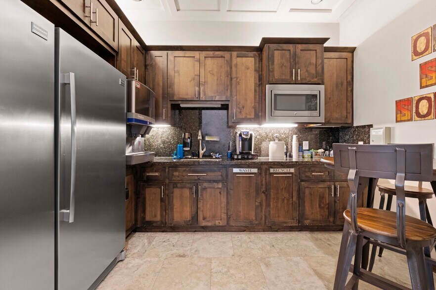 More Photos Of 25329 Budde Rd, The Woodlands Office For Sale