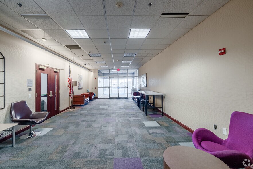 More Photos Of 3721 Tecport Dr, Harrisburg Office For Sale