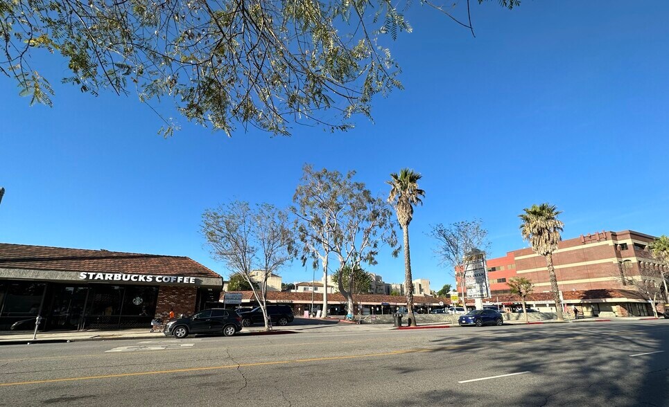 More Photos Of 15030 Ventura Blvd, Sherman Oaks Unknown For Lease