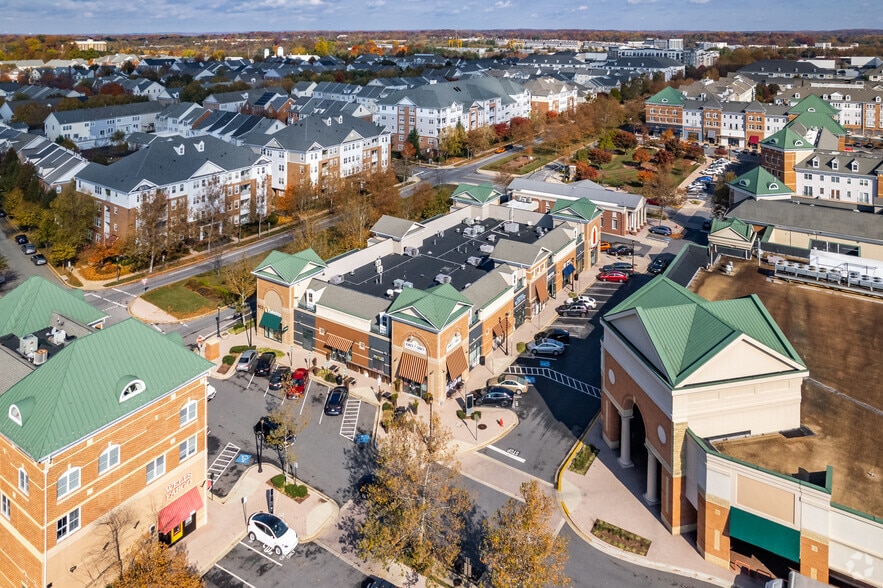 More Photos Of 402 King Farm Blvd, Rockville Unknown For Lease