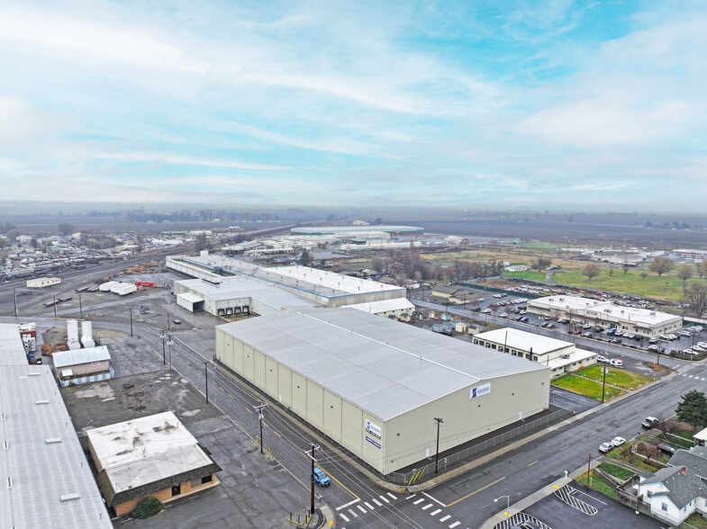 Primary Photo Of 45 E 3rd Ave, Toppenish Manufacturing For Sale