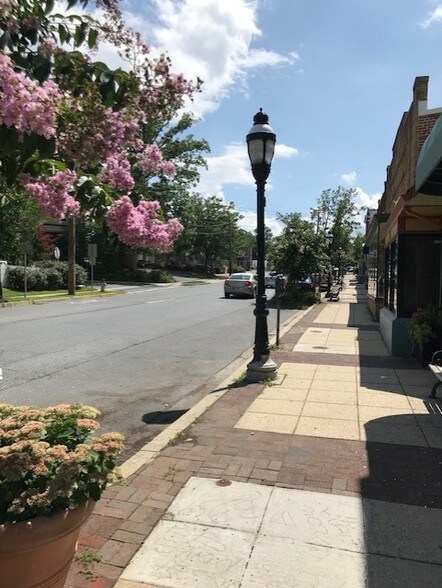 More Photos Of 7324 Carroll Ave, Takoma Park Storefront For Lease