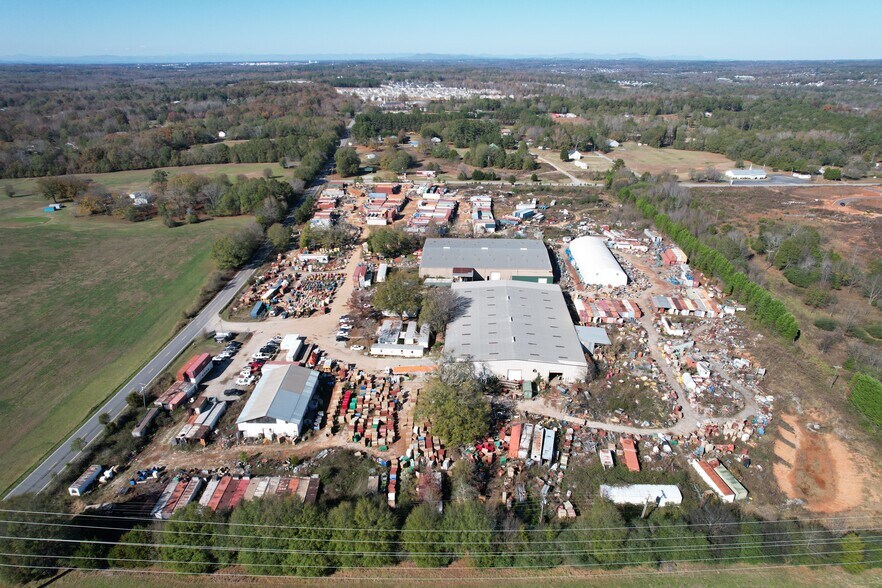 More Photos Of 3423 Fork Shoals Rd, Simpsonville Distribution For Sale