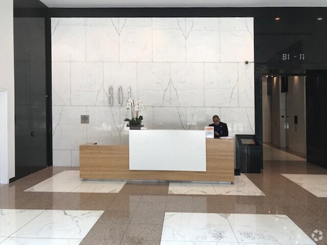 More Photos Of 801 S Grand Ave, Los Angeles Office For Lease