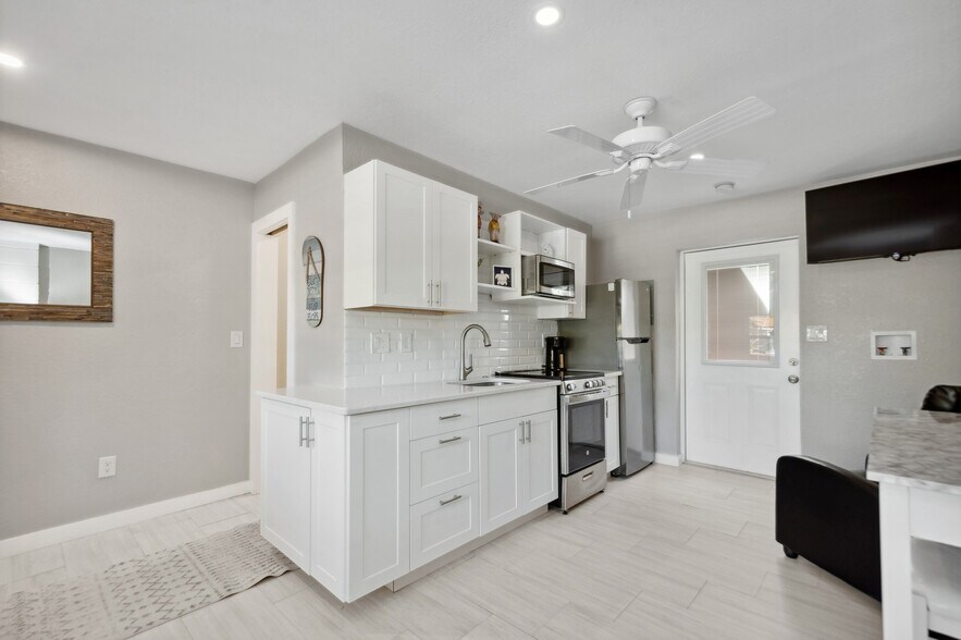More Photos Of 1214 Bay Pine Blvd, Indian Rocks Beach Apartments For Sale