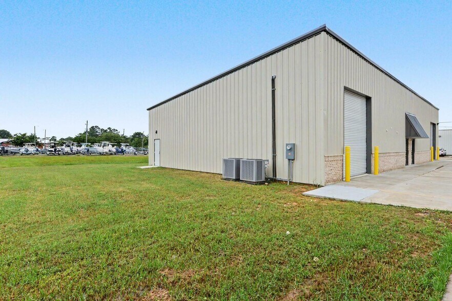 More Photos Of 3291 Warrior Dr, D'Iberville Light Distribution For Lease