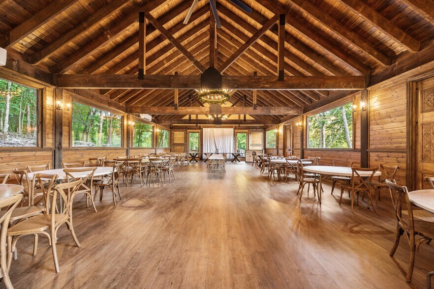 More Photos Of 4201 Pleasant Valley Rd, Union Grove Restaurant For Sale