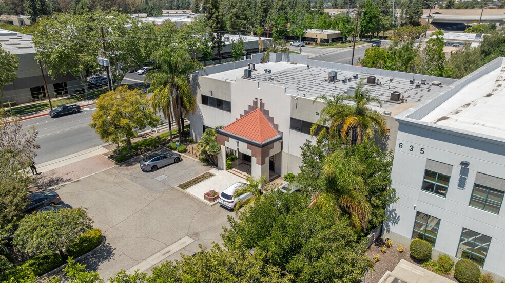 More Photos Of 910 N Amelia Ave, San Dimas Office For Sale