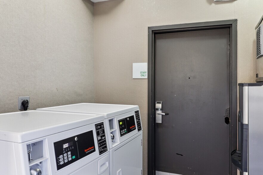 More Photos Of 372 Voters Rd, Slidell Hotel For Sale