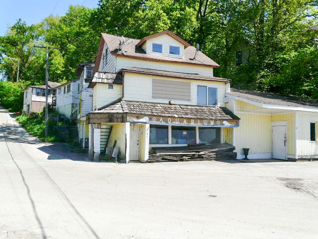 Primary Photo Of 137-139 Arthur Ave, Fox Lake Apartments For Sale