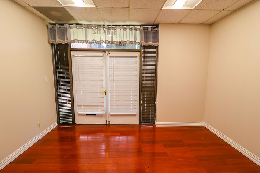 More Photos Of 13131 Champions Dr, Houston Medical For Lease