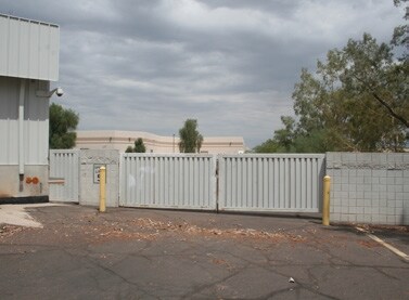 More Photos Of 323 S Bracken Ln, Chandler Manufacturing For Lease