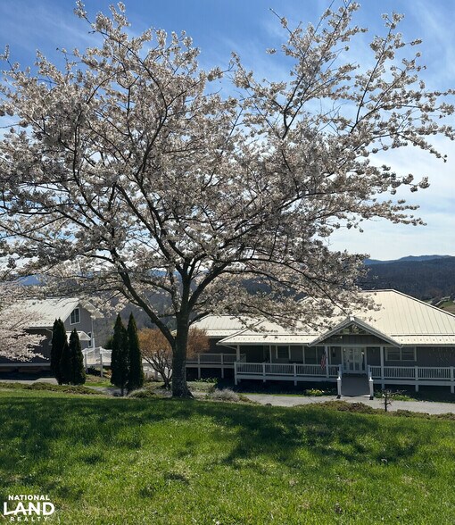 More Photos Of 125 River Ridge Dr, Pearisburg Hospitality For Sale