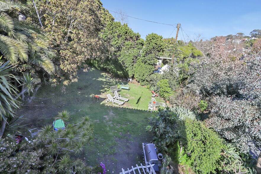 More Photos Of 153-157 W Channel Rd, Santa Monica Apartments For Sale