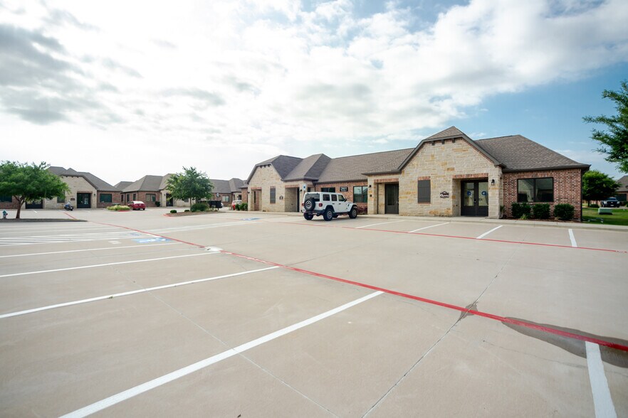 More Photos Of 2601 Little Elm Pky, Little Elm Medical For Lease