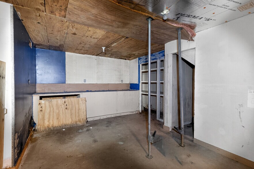 More Photos Of 150 Private Road 3367, Gladewater Industrial For Sale