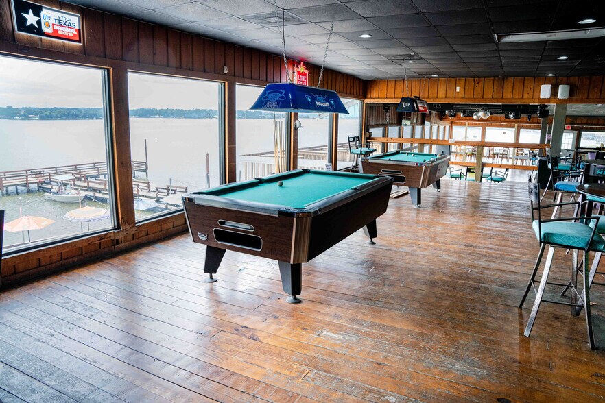 More Photos Of 371 Navaho Trl, Onalaska Hotel For Sale