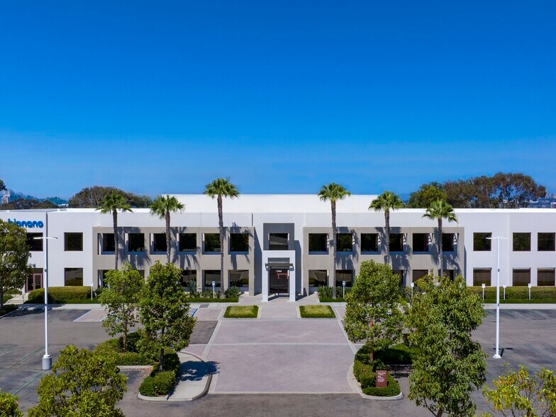 More Photos Of 4790 Eastgate Mall, San Diego Unknown For Lease