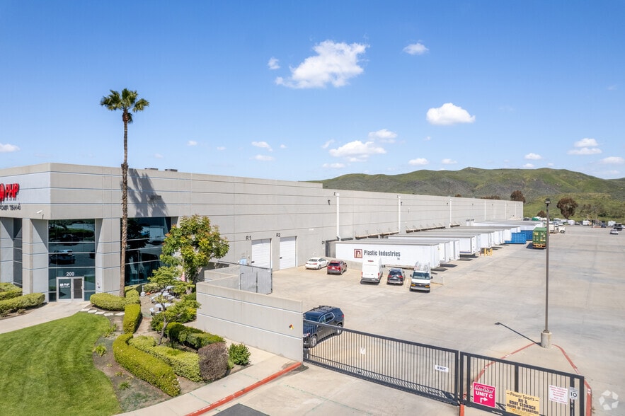 More Photos Of 22324 Temescal Canyon Rd, Corona Distribution For Lease