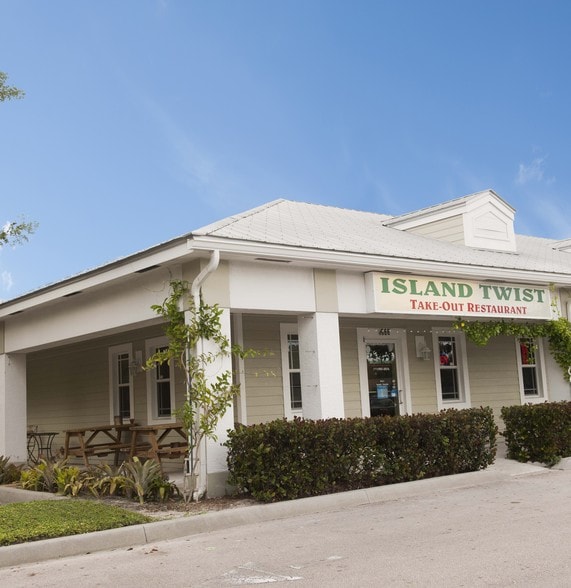 More Photos Of 1352-1368 SW Bayshore Blvd, Port Saint Lucie Unknown For Lease