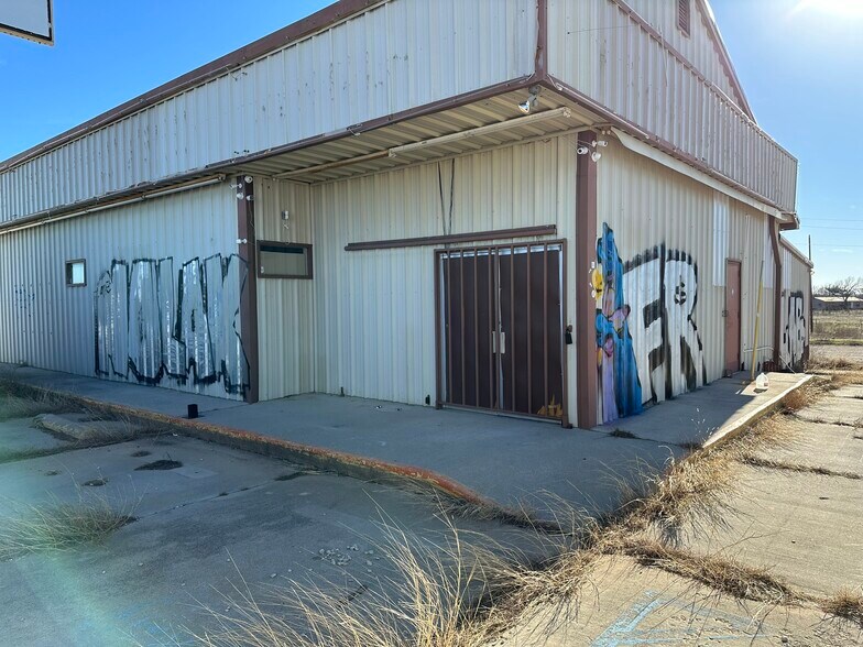 More Photos Of 13570 US Highway 287, Bellevue Auto Repair For Sale