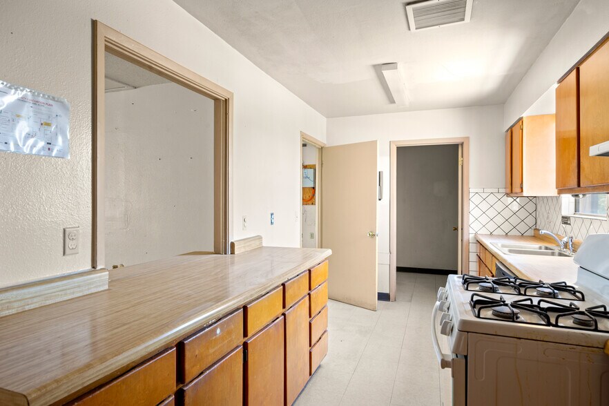 More Photos Of 5314 Blanco Ave, El Paso Office Residential For Sale