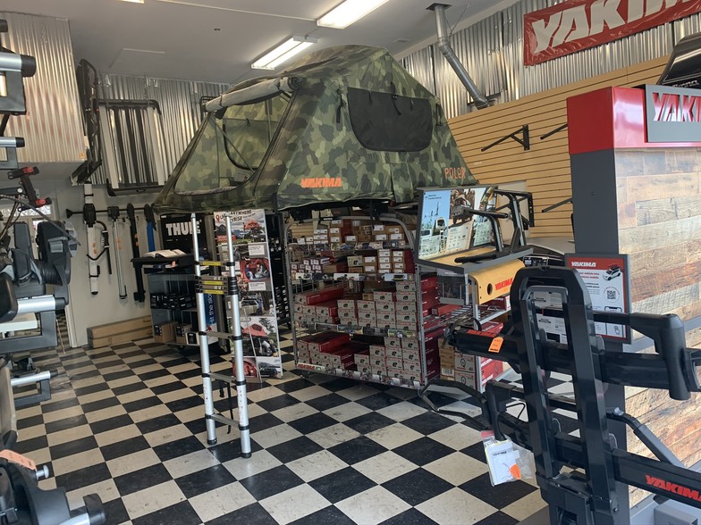 More Photos Of 1514-1516 University Ave, Berkeley Storefront For Sale