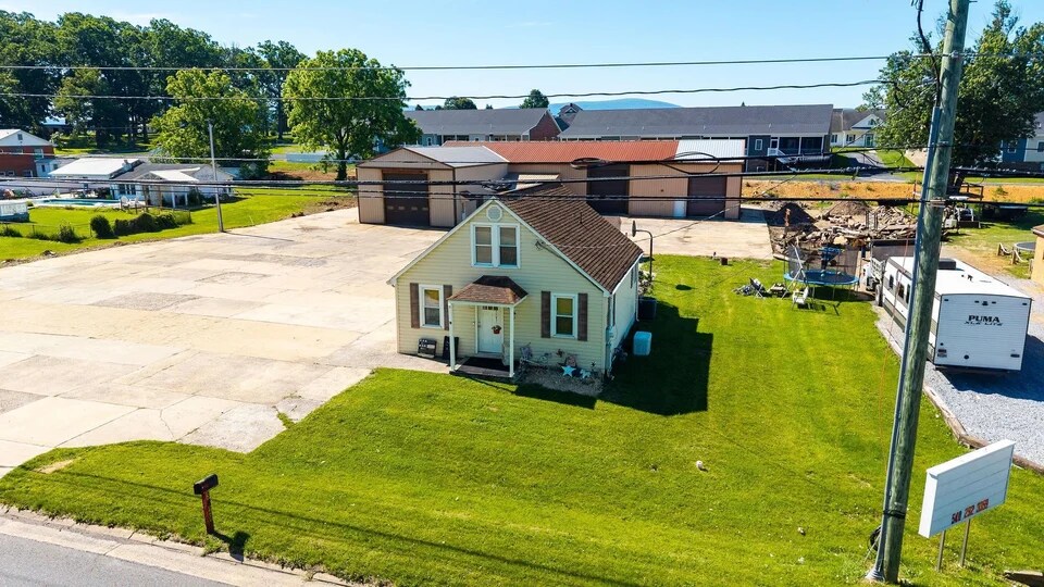 More Photos Of 3231 Stuarts Draft Hwy, Stuarts Draft Warehouse For Sale