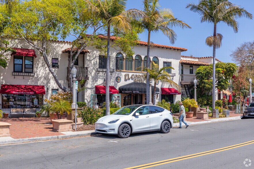 More Photos Of 1351 Orange Ave, Coronado Hotel For Lease