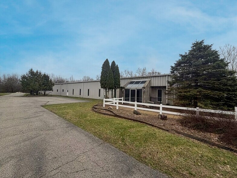 More Photos Of 54320 Pine Rd, South Bend Warehouse For Sale