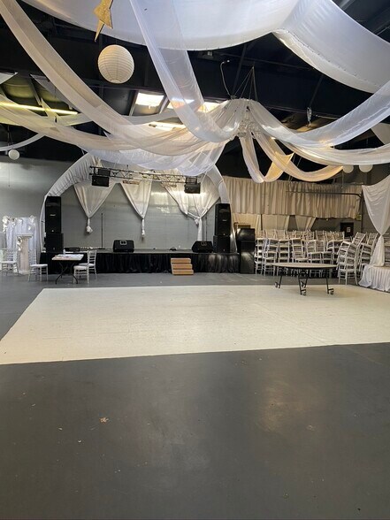 More Photos Of 505 Nucla Way, Aurora Warehouse For Lease