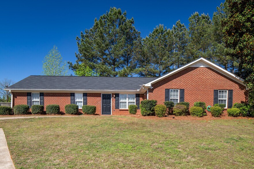 More Photos Of 100-202 Oak Bluff Dr, Athens Apartments For Sale