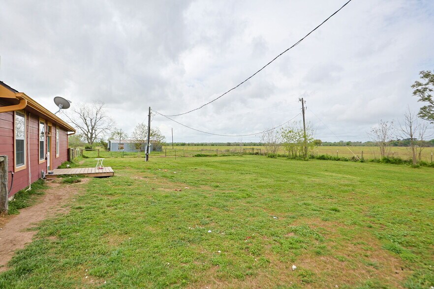 More Photos Of 10191 Bonner Rd, Pattison Specialty For Sale