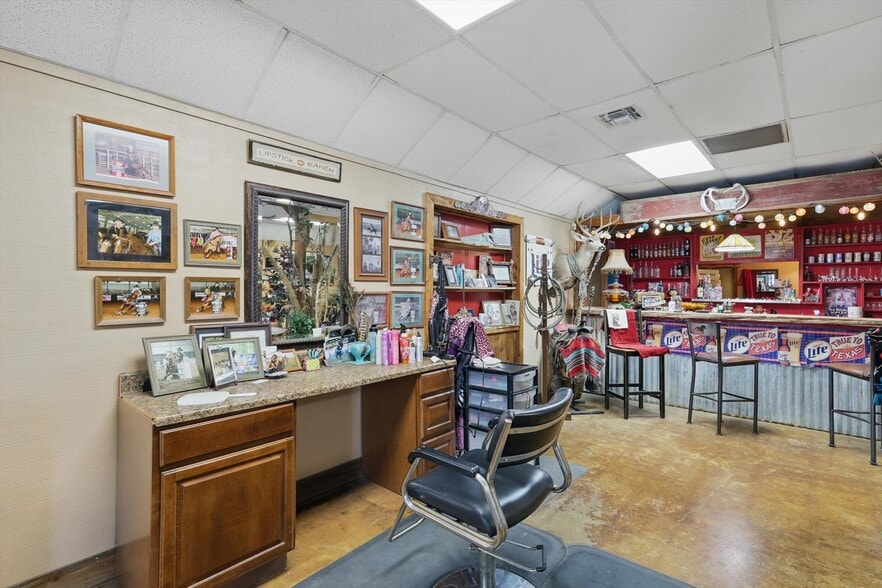 More Photos Of 206 W McCart St, Krum Storefront For Sale