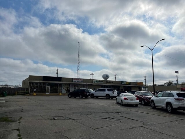 More Photos Of 6433 Highway 182 E, Morgan City Storefront For Lease