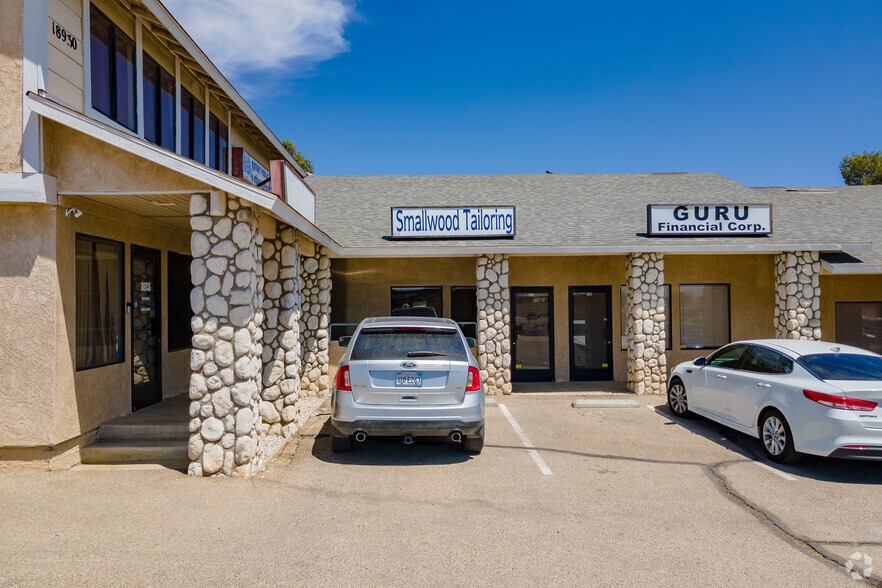 More Photos Of 18930 US Highway 18, Apple Valley Loft Creative Space For Sale