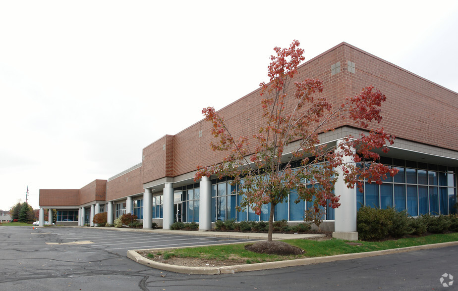 Primary Photo Of 30500 Aurora Rd, Solon Light Manufacturing For Lease